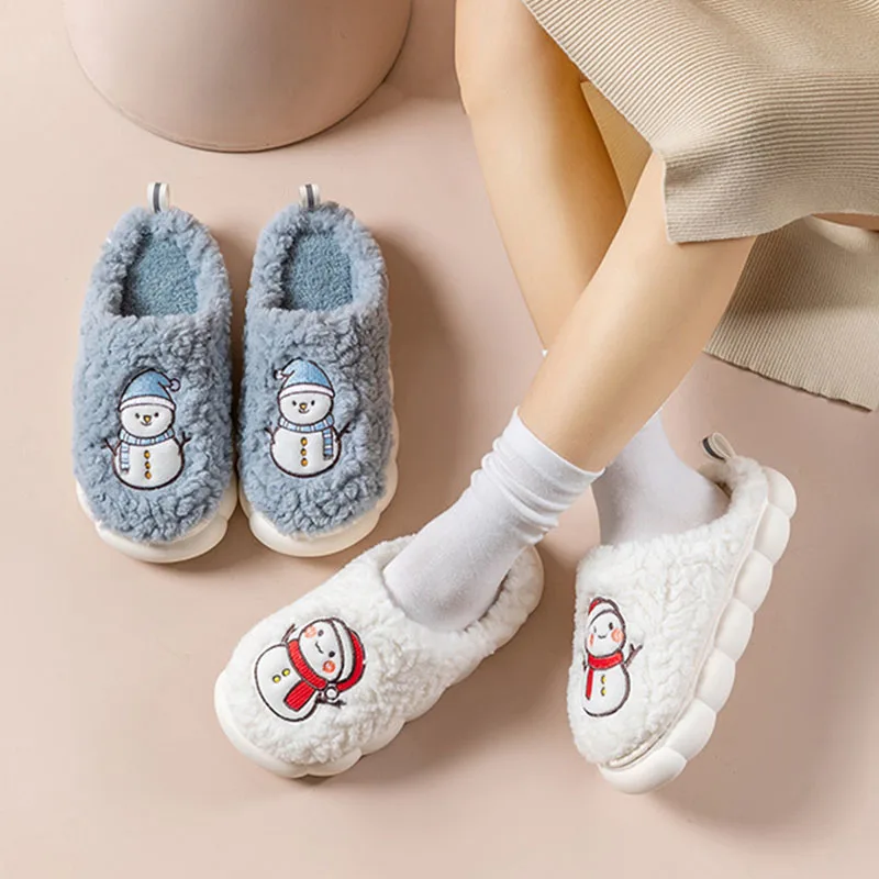 Snowman Plush House Slippers, photo 3