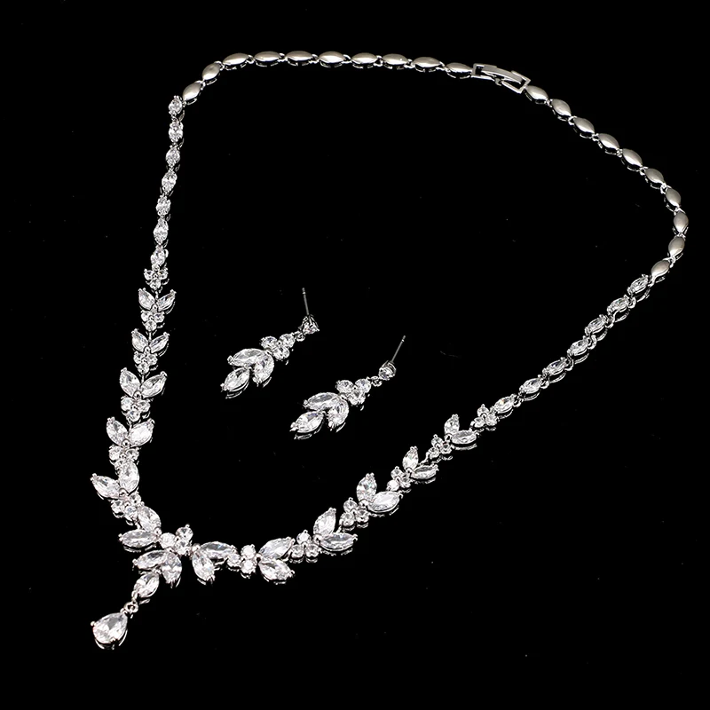 Bridal Sparkle Necklace & Earrings · Silver Tone, photo 2