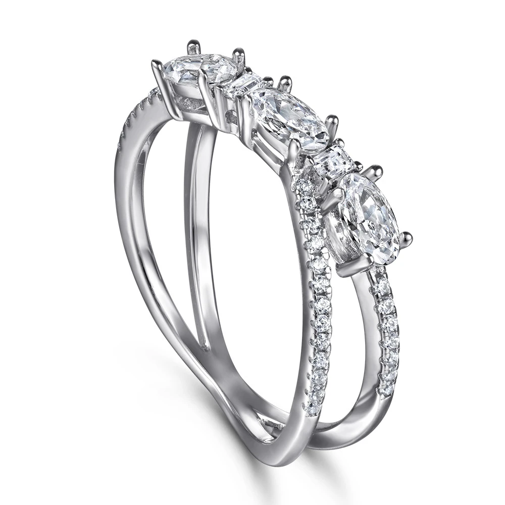 Crossed-Band Sparkle Ring, photo 3
