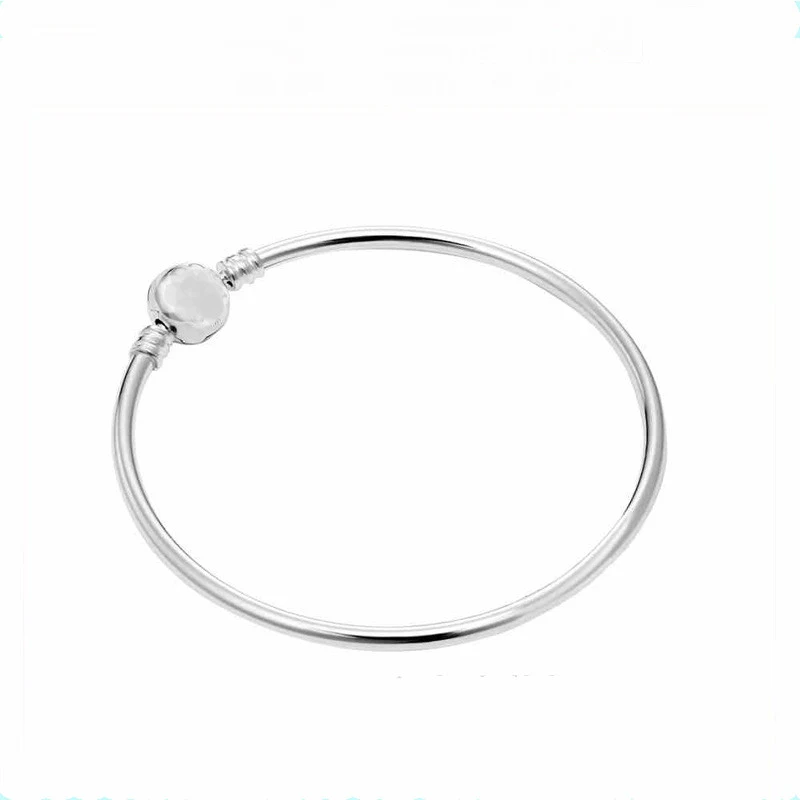 Minimal Round-Clasp Bangle, photo 3